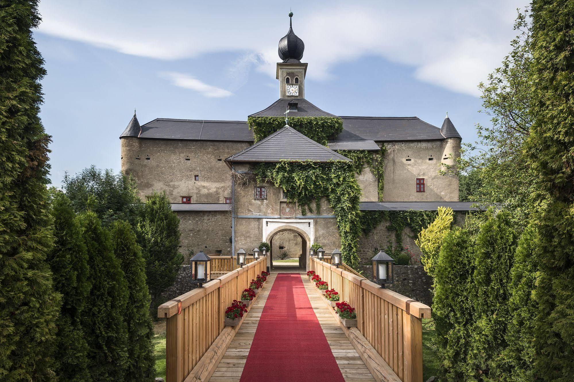 Hotel Schloss Gabelhofen 폰스돌프 외부 사진